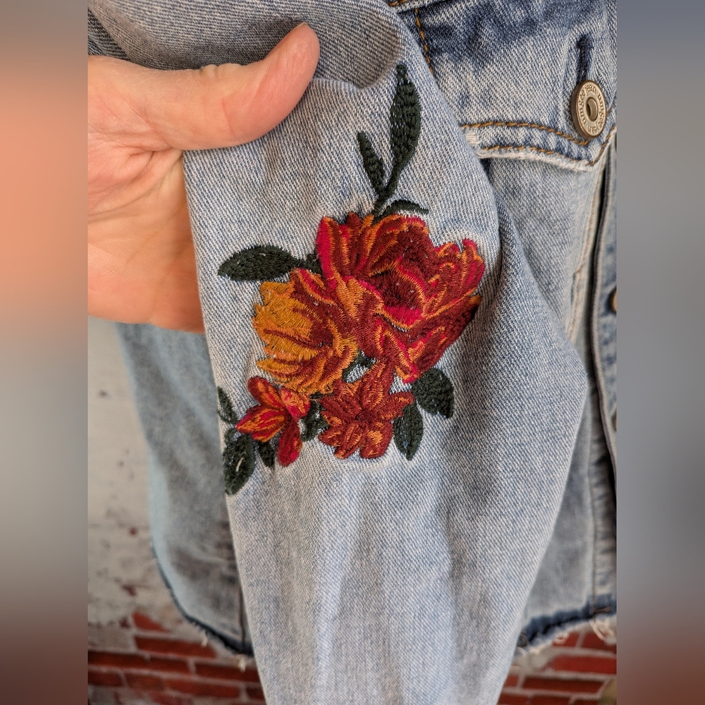 Umgee Jean Embroidered Jacket - Picture 7 of 15